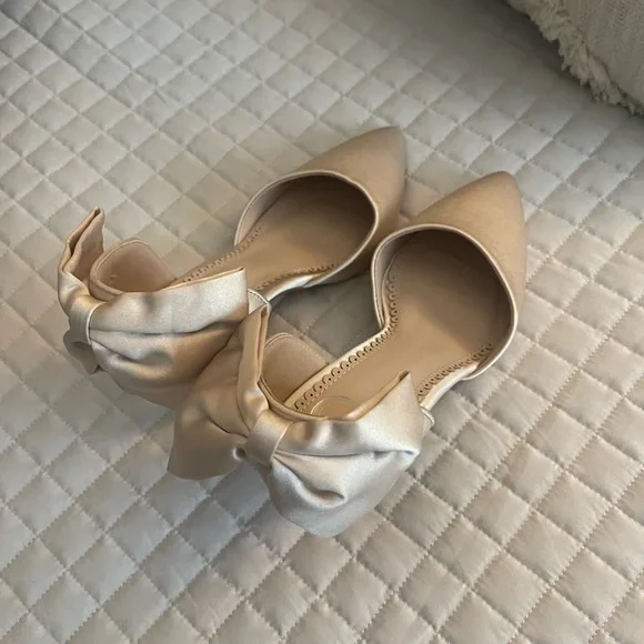 Heels - Picture 3 of 3